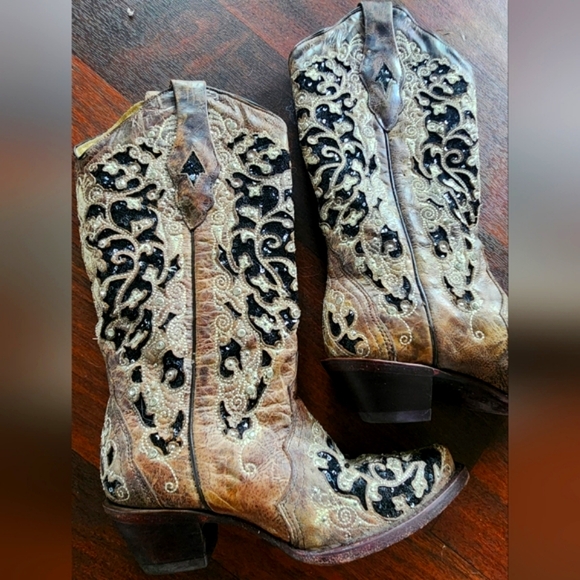 *MOVING* Make an offer* Corral Brown & Black Sequin Inlay Cowboy Boots - Picture 1 of 9